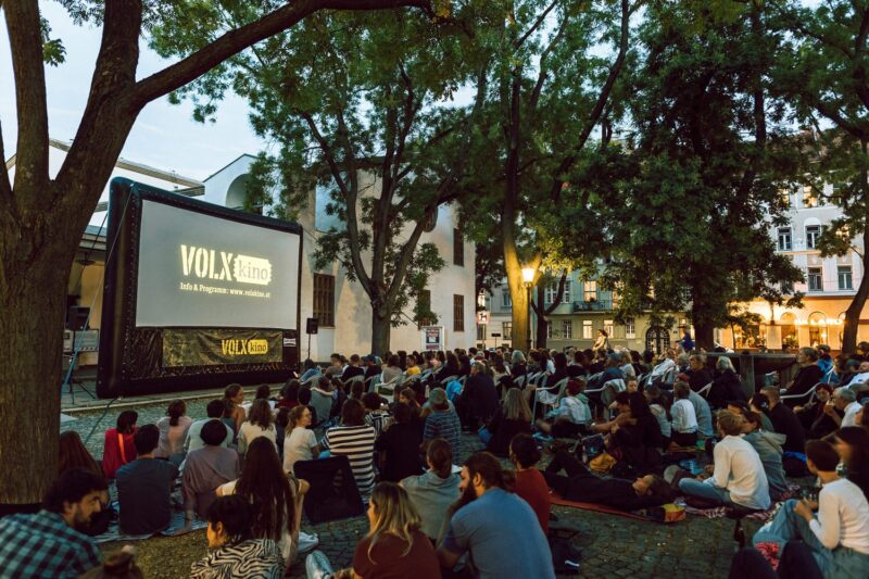 Sommerkino am Burjanplatz 2024